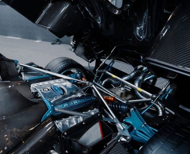 Pagani Roadster engine with visible carbon elements