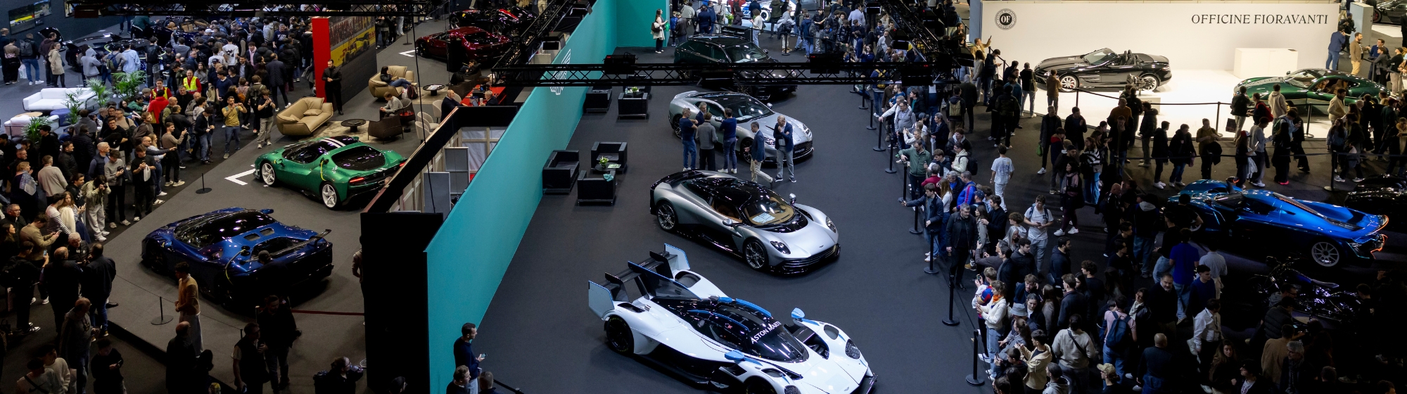 stand constructeurs vue de haut