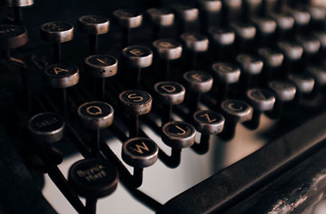 Black and white photograph of an old typewriter