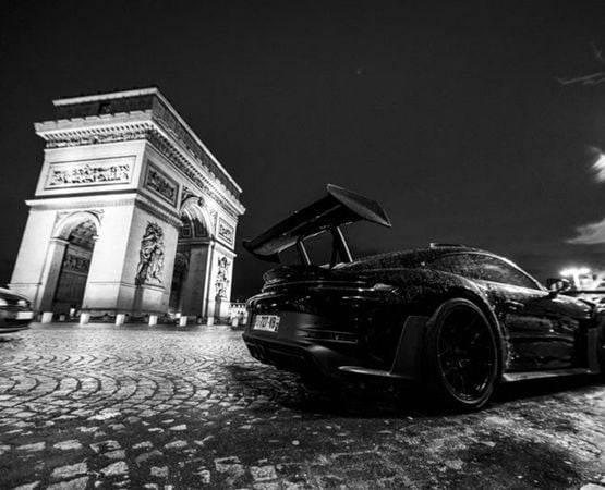 Supercar au Trocadéro